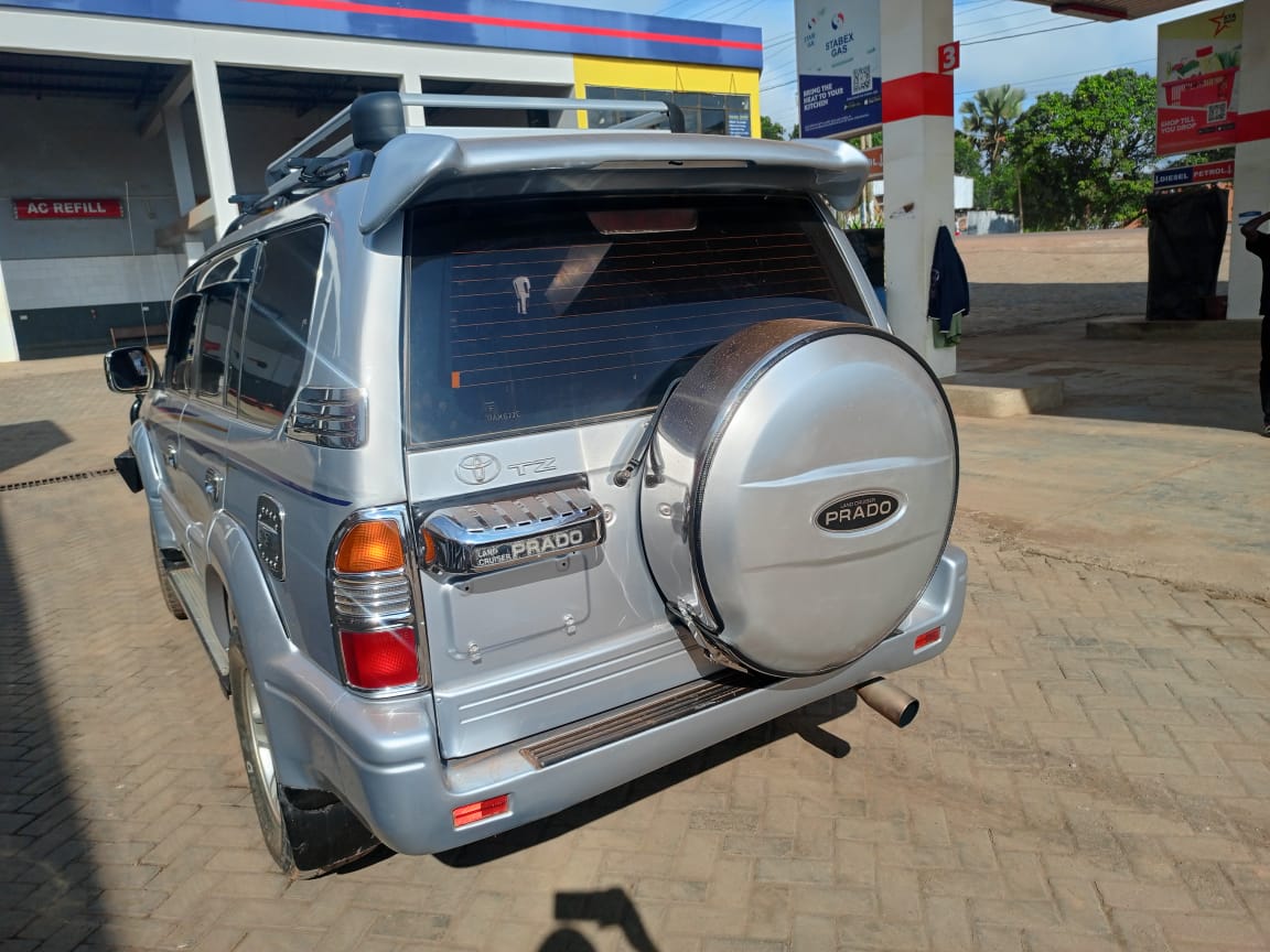 Land cruiser Prado TX Tanzania